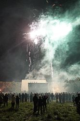 KOMM-Haus: Feuerwerk Bild